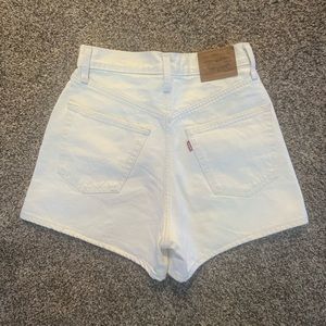 Levi’s Cream High Loose Shorts